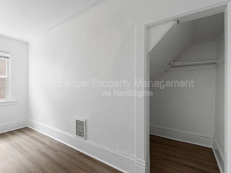 1911 W 2nd Ave #4 — Photo 10