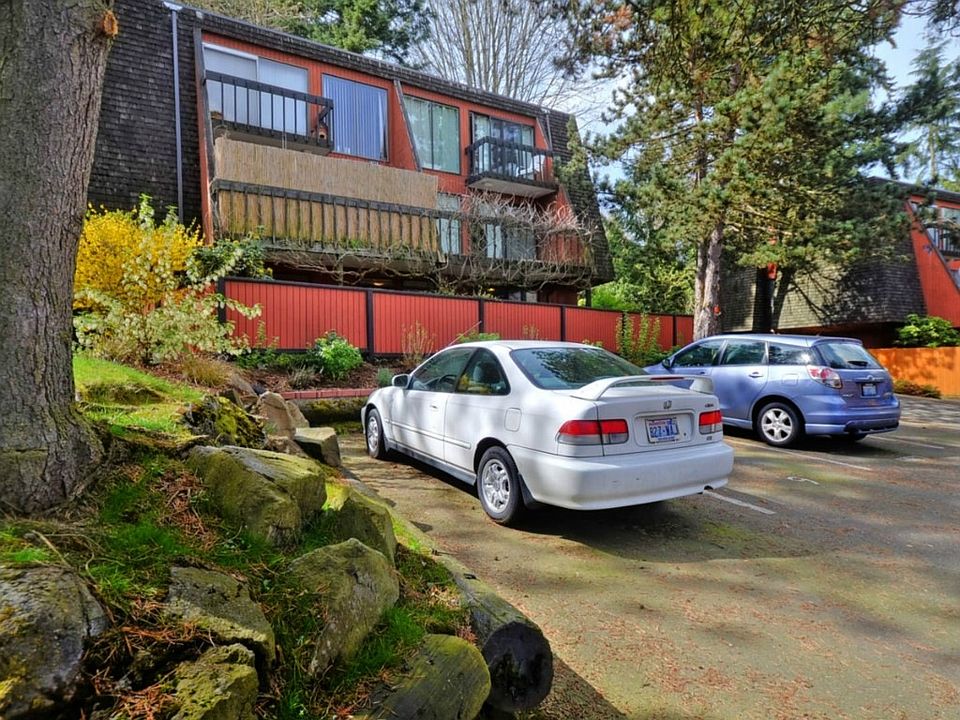 1st image of 10739 Burke Ave N