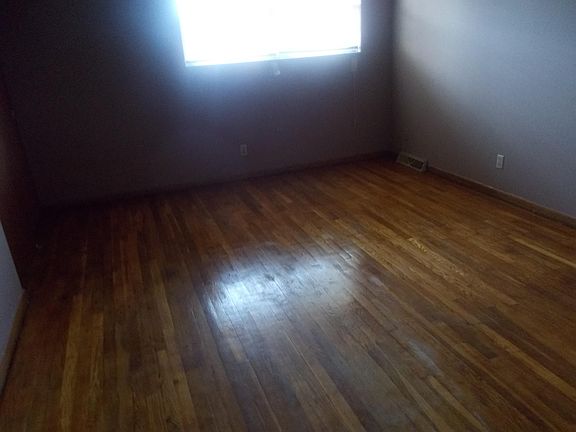 5th image of 5462 Ivyhurst Dr APT A