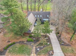 228 Pinehurst Dr, Granville, OH 43023