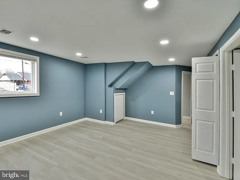 8106 Murray Hill Dr #BASEMENT — Photo 9