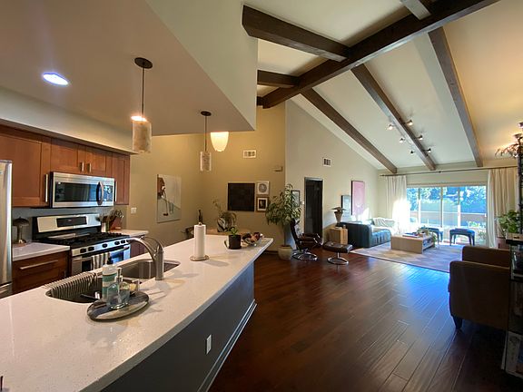 4th image of 2700 Cahuenga Blvd E APT 2308