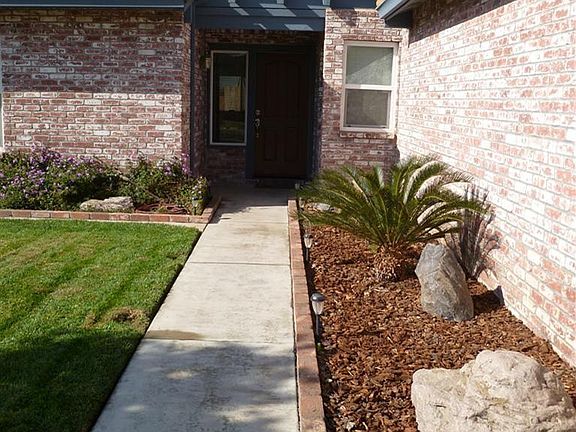 3rd image of 1227 Eastridge Pl