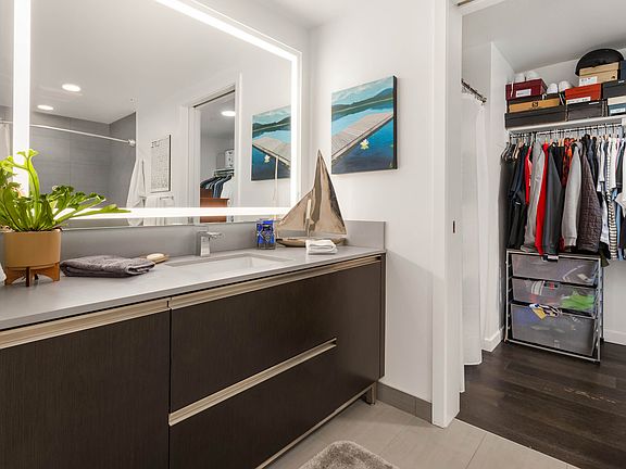5th image of 1808 Minor Ave #1607