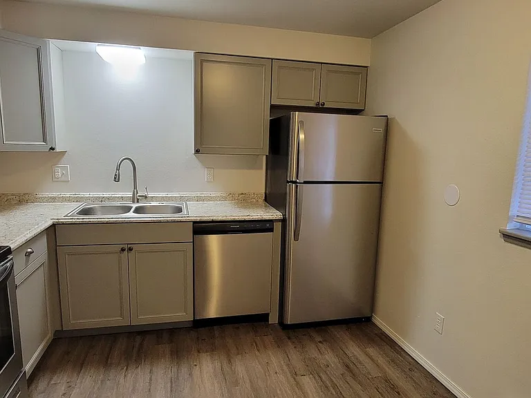 3123 E Carlisle Ave — Photo 3