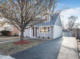 7317 W 114th St, Worth, IL 60482