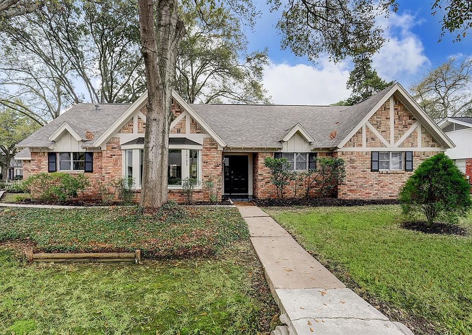 1st image of 10103 Moorberry Ln