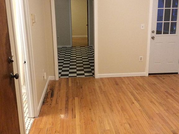 Living Room Opens toLarge rear Porch