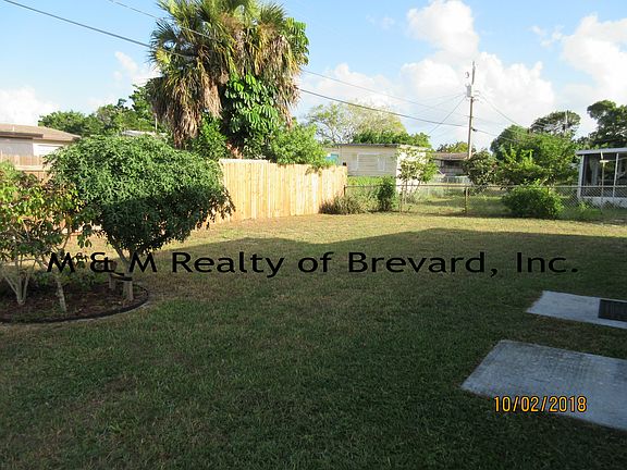 2nd image of 1475 Arnold Dr