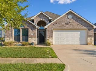 1301 Raleigh Path Rd, Denton, TX 76208