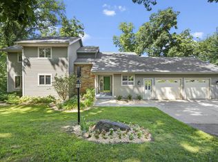 S7667 High Point Dr, Merrimac, WI 53561