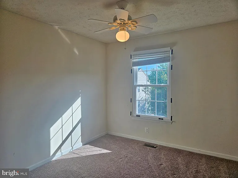 3315 Hollow Ct — Photo 29