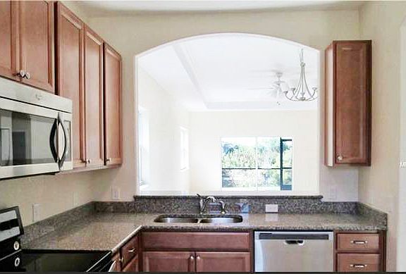 2nd image of 3311 Osprey Ln