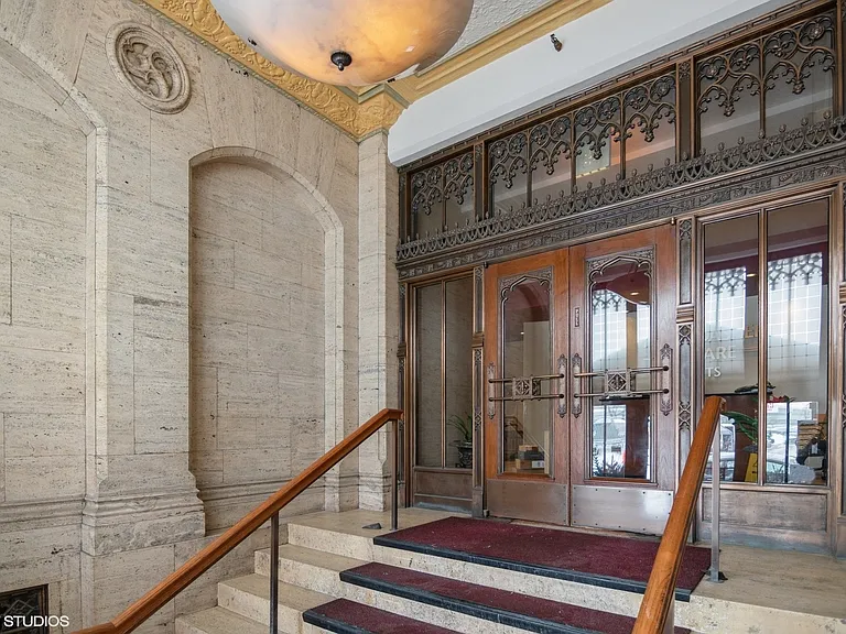 728 W Jackson Blvd #324 — Photo 32