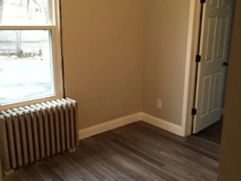 521 E State St #1 — Photo 15
