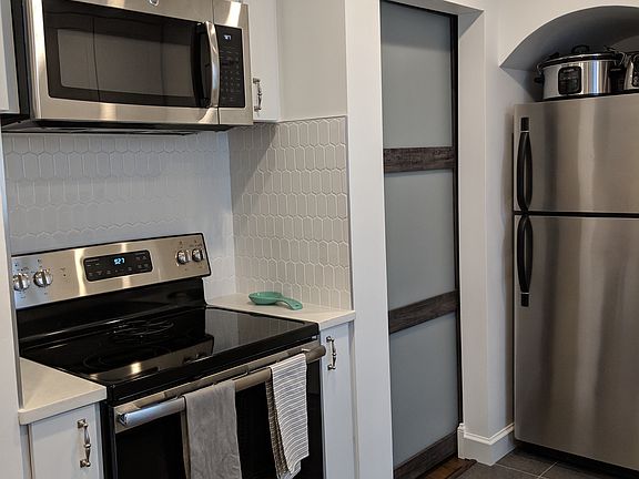 5th image of 6187 N Washington Blvd