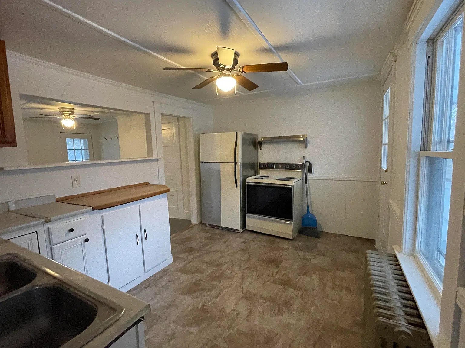 2 bed, 981 sqft, $1,450 — Photo 2