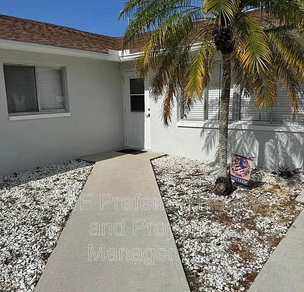 533 SE 6th Ave #2 — Photo 11