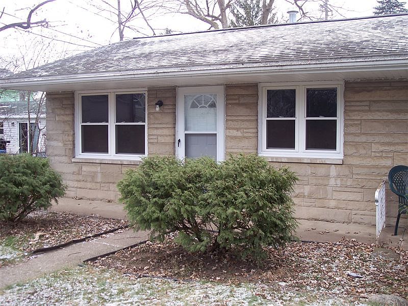 1707 Carlton, Apt D Front PRIMARY
