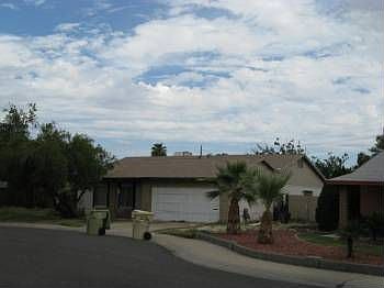 1st image of 5209 N 71st Ln
