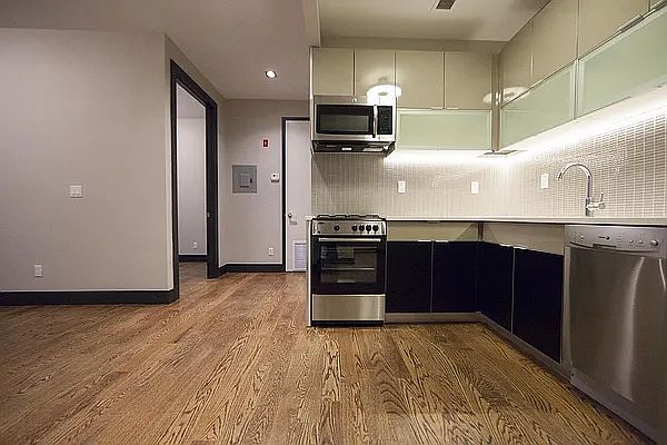 1st image of 875 De Kalb Ave #3G