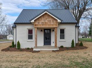 4257 Church St, Greenbrier, TN 37073