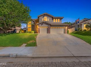 42204 Round Hill Dr, Lancaster, CA 93536