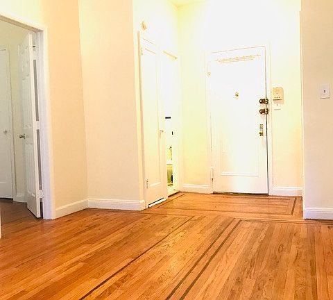 2nd image of 306 E 78th St #3E