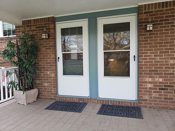 2nd image of 286 Robert Dr #2