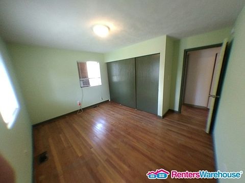 3rd image of 10 Inglewood Dr