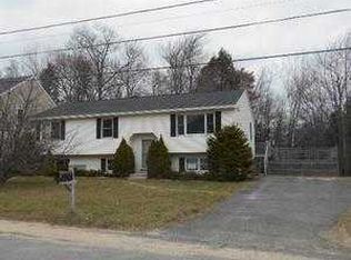 5 Pearly Ln, Gardner, MA 01440
