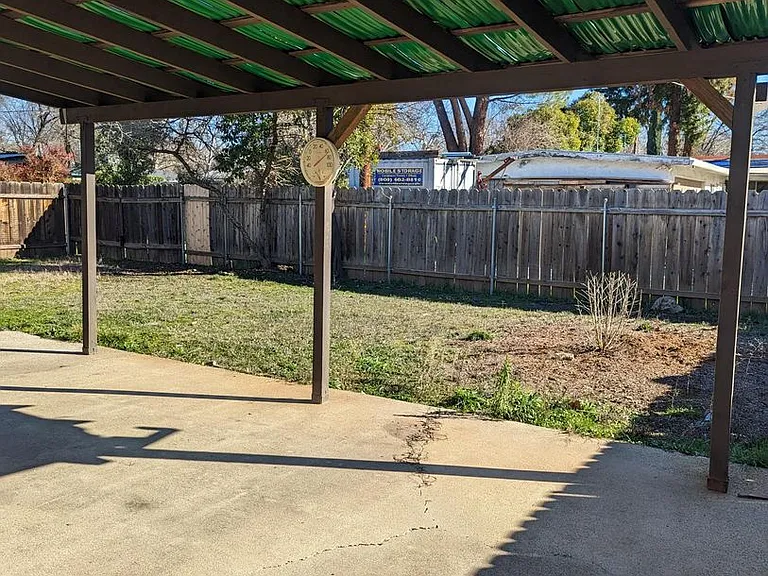 735 Christine Ave — Photo 15