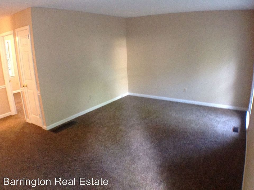 2nd image of 552 Wonder Ln