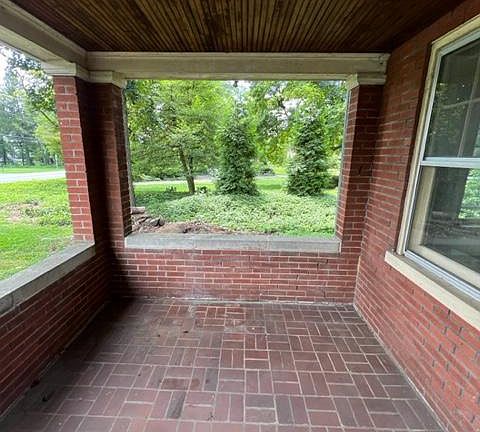 5th image of 1553 New Holland Pike