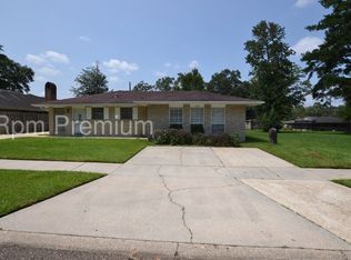 1323 Village Park Dr, Baton Rouge, LA 70810
