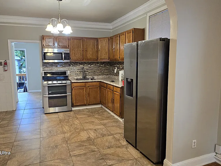 1429 Franklin St #1 — Photo 8