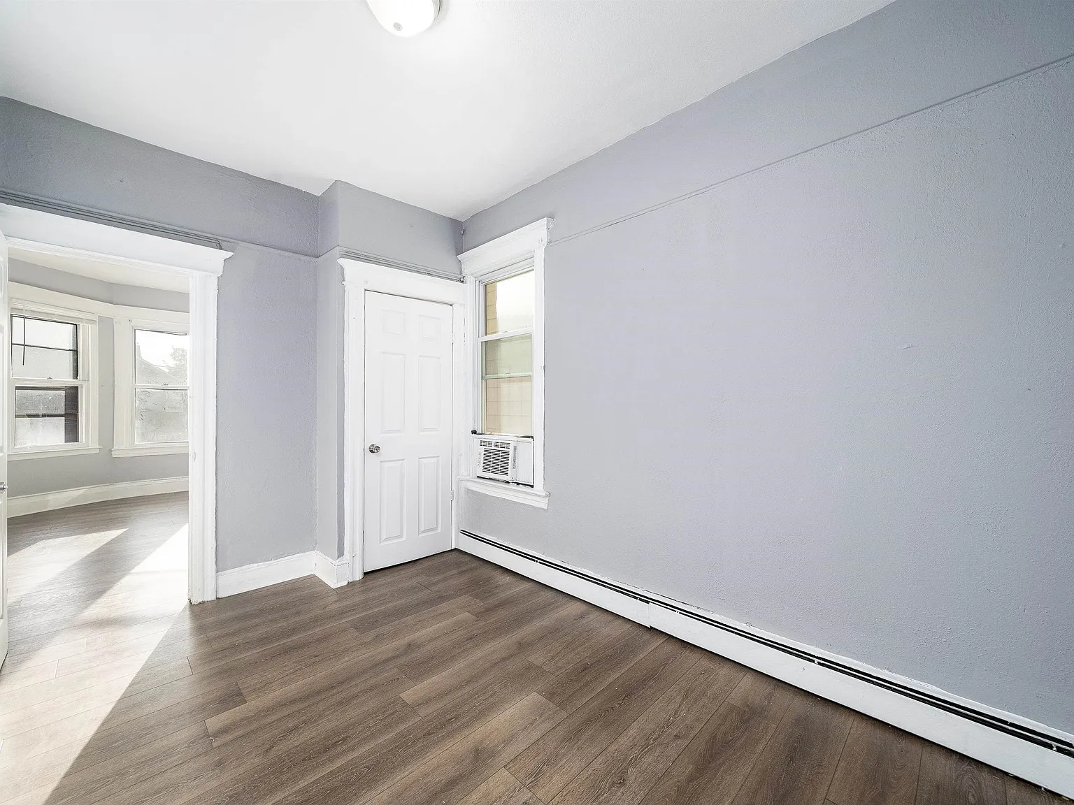 2 bed, 1.0 bath, $1,800 — Photo 3