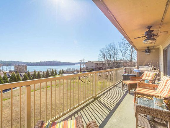 2nd image of 4319 Lakeshore Ln #1027
