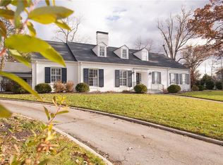 916 Fairway Dr, High Point, NC 27262