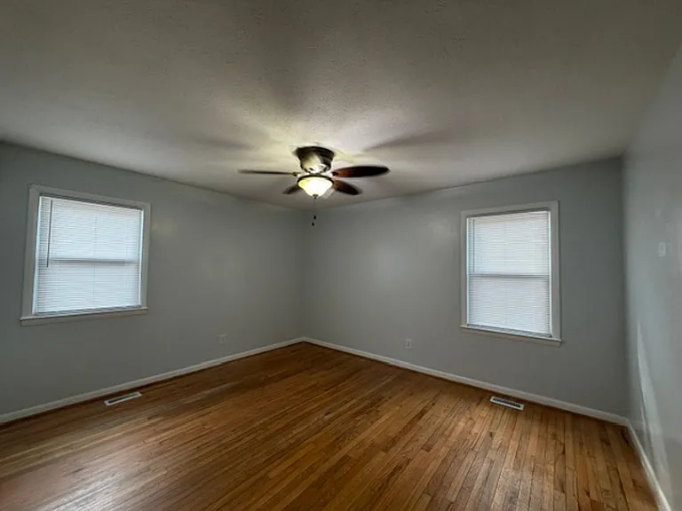 434 Crystal Dr — Photo 12