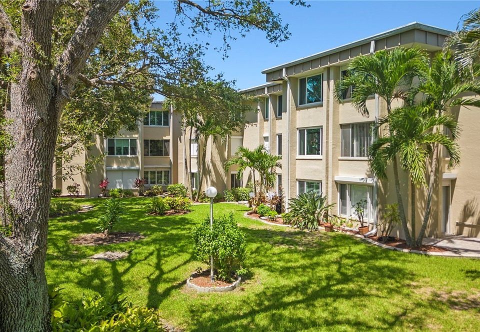 1st image of 2264 Winkler Ave APT 311