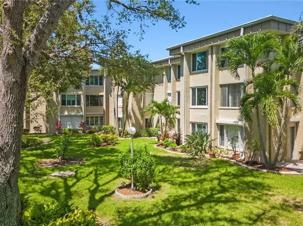 2264 Winkler Ave APT 311, Fort Myers, FL 33901