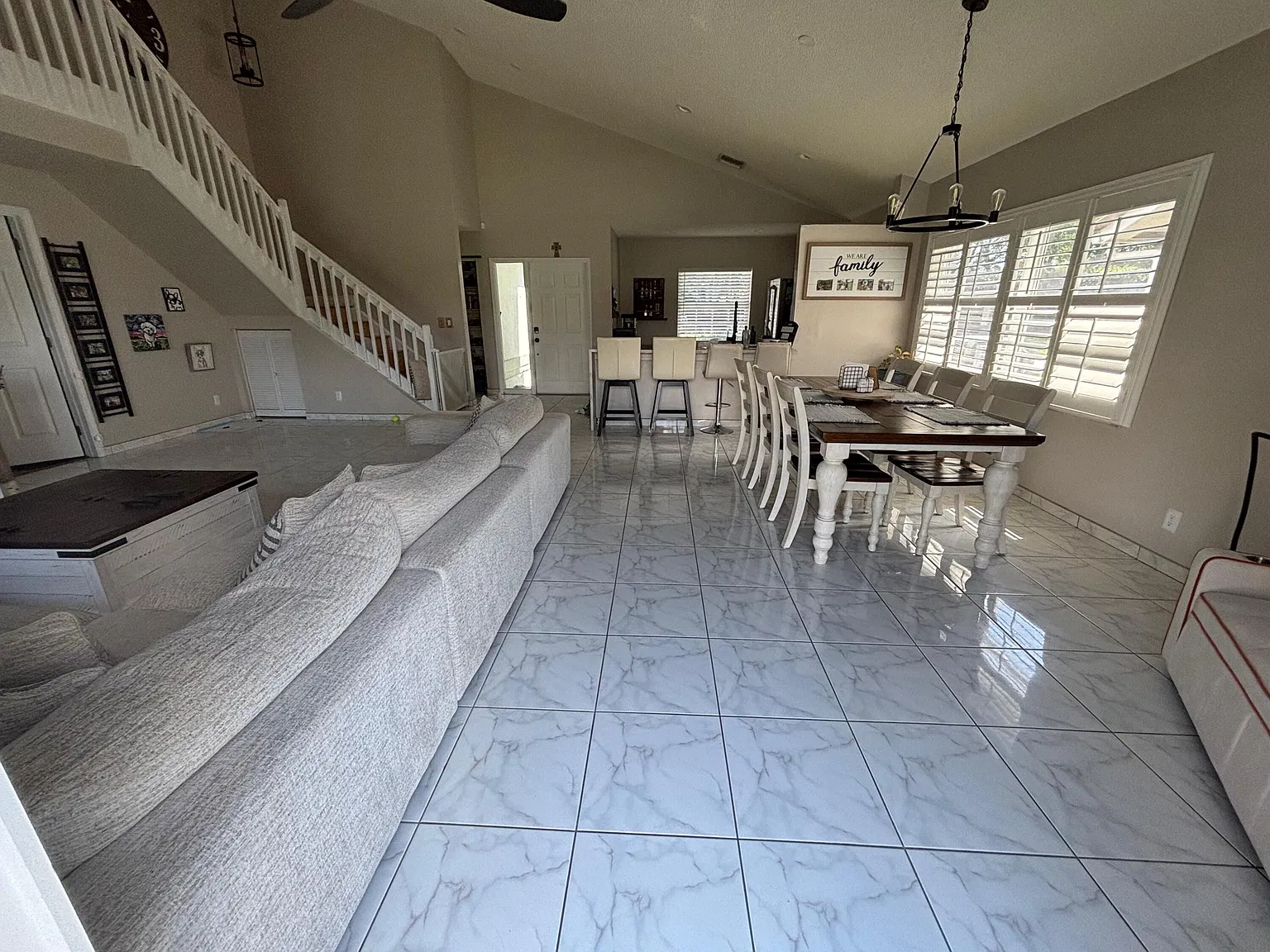 3 bed, 2.5 bath, 1937 sqft, $3,655 — Photo 4