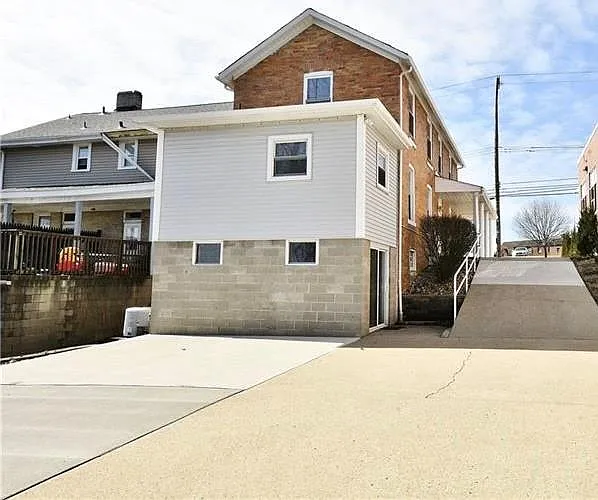 3743 Brownsville Rd #1 — Photo 9