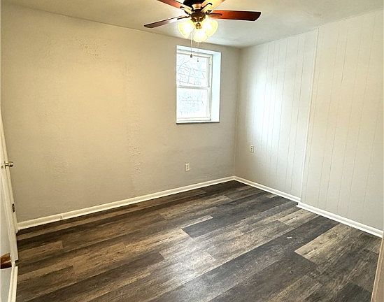 5th image of 2811 Brownsville Rd #3