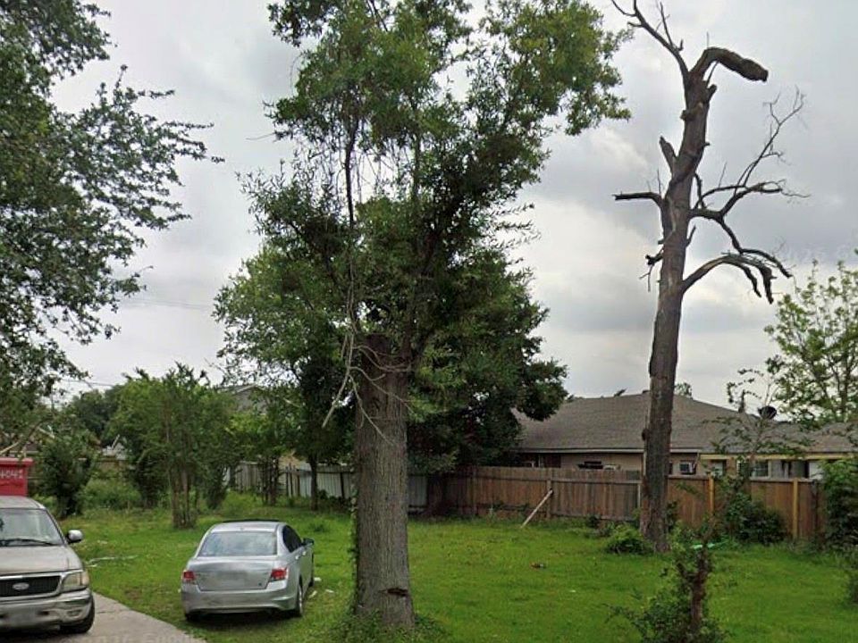 2nd image of 13430 Duluth St