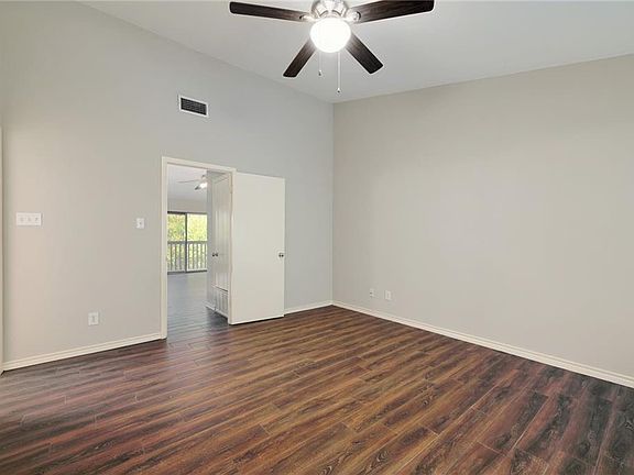 5th image of 3839 Dry Creek Dr Unit 244