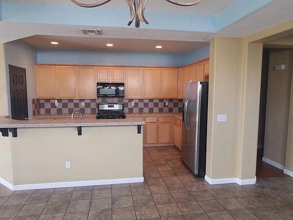 5th image of 5654 Tres Piezas Dr