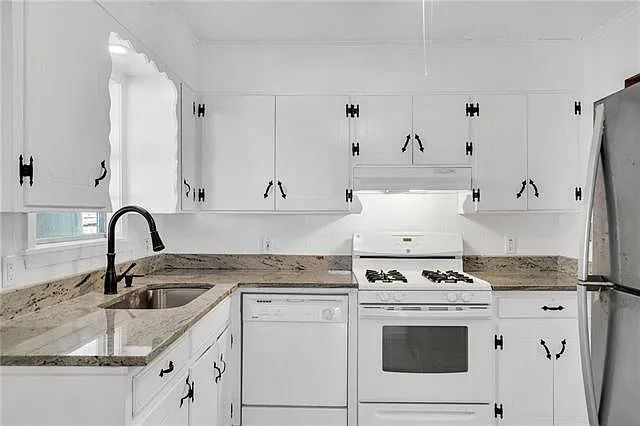 619 W 25th Ave — Photo 6
