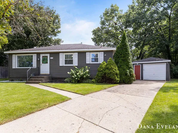 3630 Mallory Ave SW, Wyoming, MI 49519